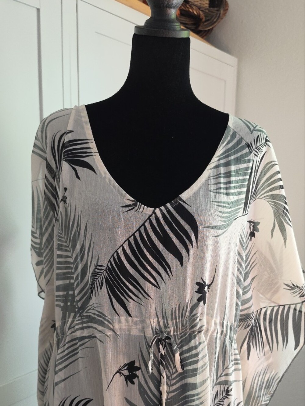 Kona Sol White & Green Kaftan with Green Palm Print Coverup - Picture 5 of 9